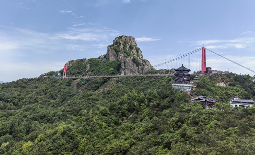 灵岩火山峰1